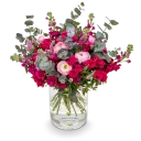 Bouquet of spray roses and ranunculus